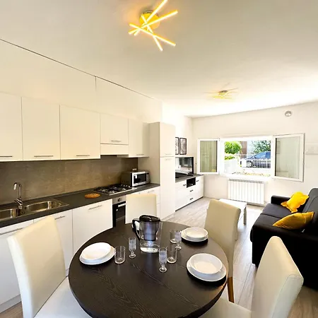 Casa Indipendente, 500 M Dal Mare, Wifi, Free Park Appartamento