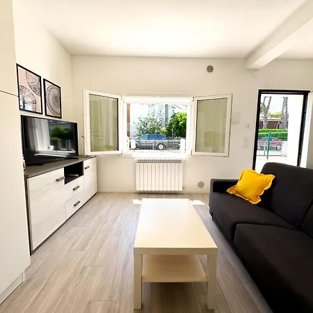 Appartamento Casa Indipendente, 500 M Dal Mare, Wifi, Free Park *